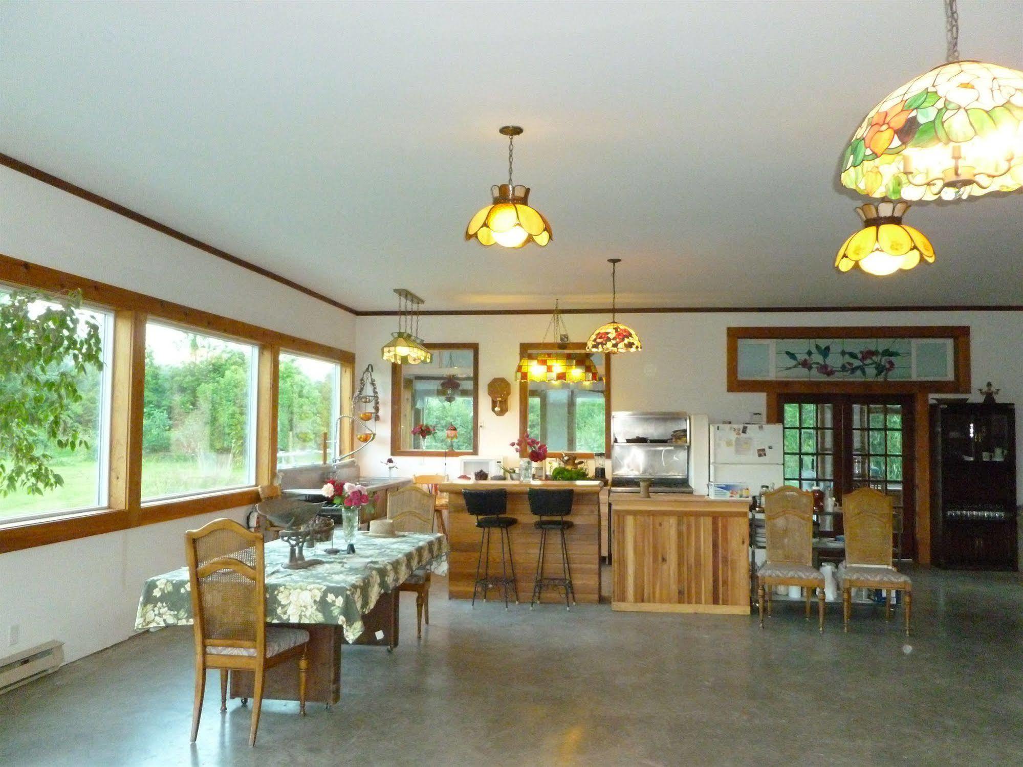 Harrison Hammond House Farmstay Harrison Mills Exteriör bild