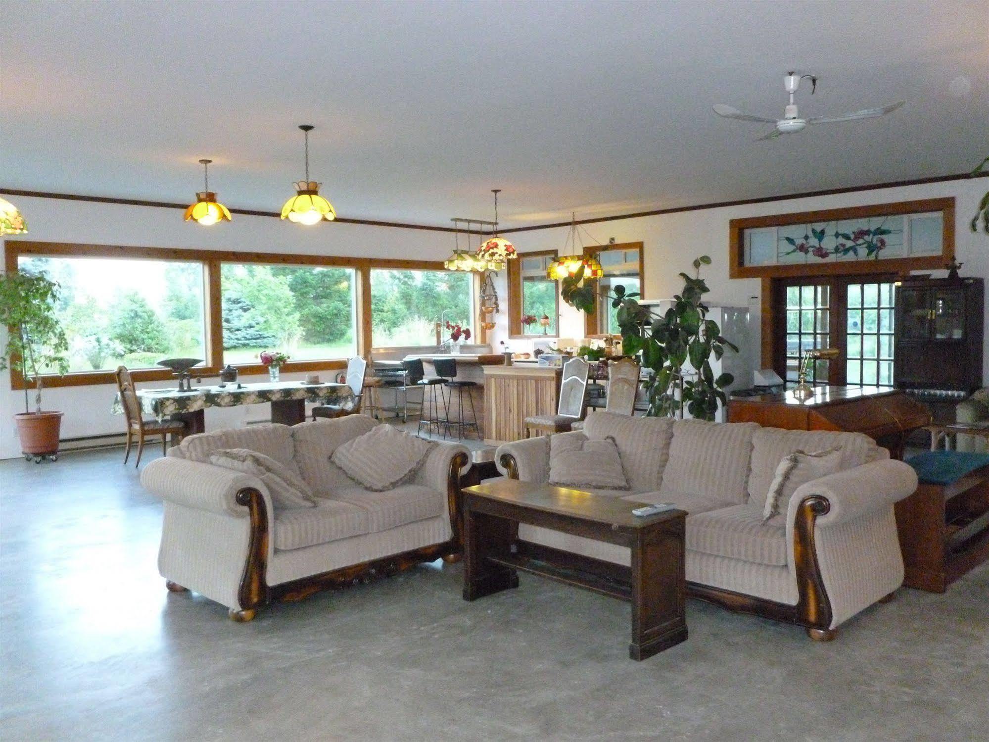 Harrison Hammond House Farmstay Harrison Mills Exteriör bild